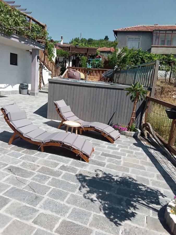 Namaste Къща В Село Камилски Дол Kamilski Dol Bagian luar foto